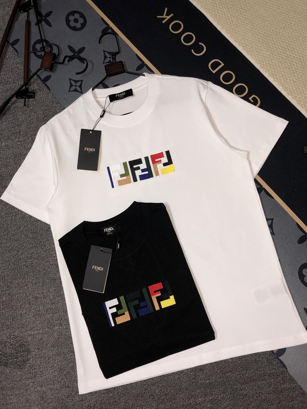 ブランドTシャツ背面デザイン